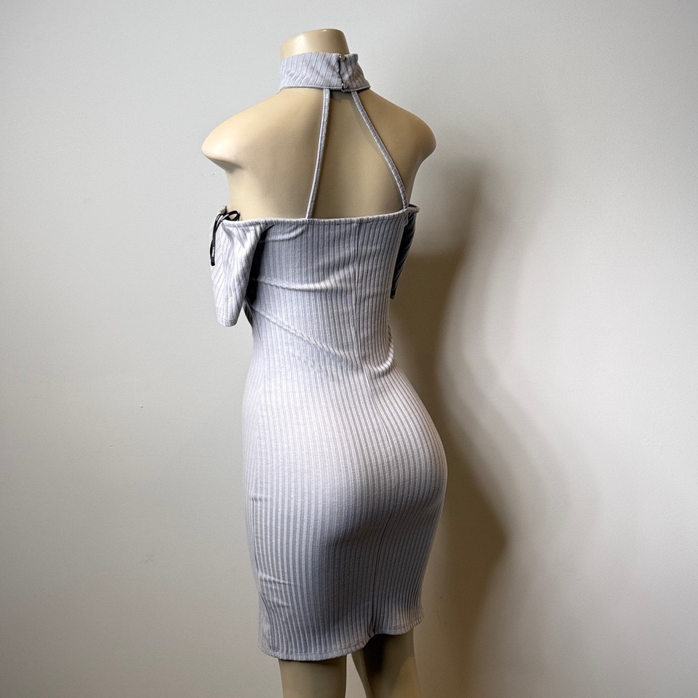 One-Shoulder Ribbed Bodycon Dress with Choker in Light Gray - Picture 8 of 9